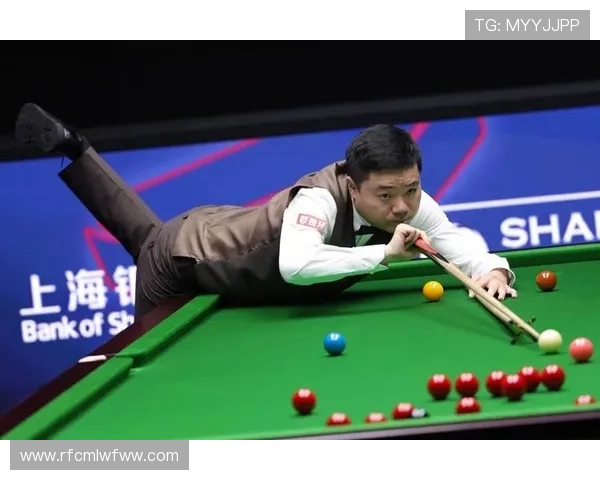 丁俊晖国际台球赛横扫格雷斯强势晋级震撼全场巅峰对决精彩绽放