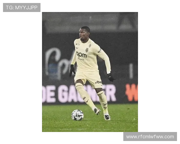 博格巴正式回归尤文图斯重燃战火球迷热烈期待他带来新辉煌